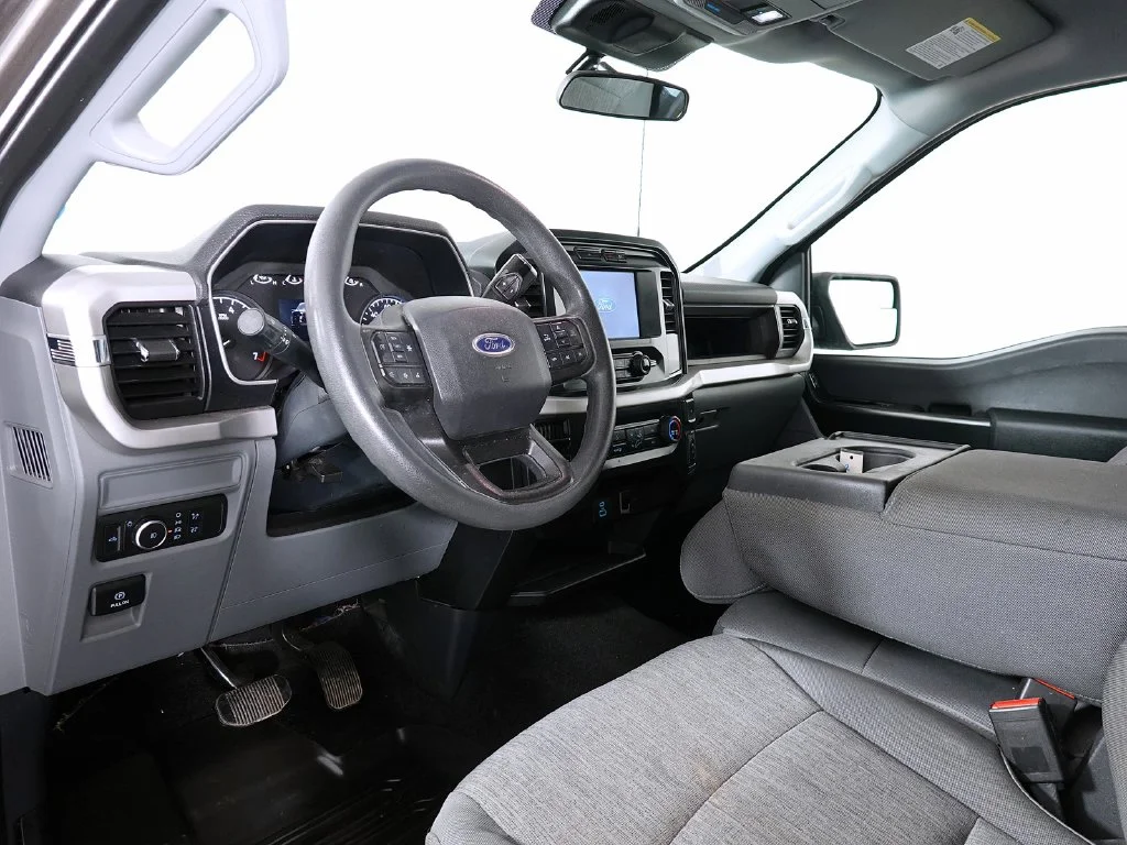 Used 2022 Gray Ford XL image 10