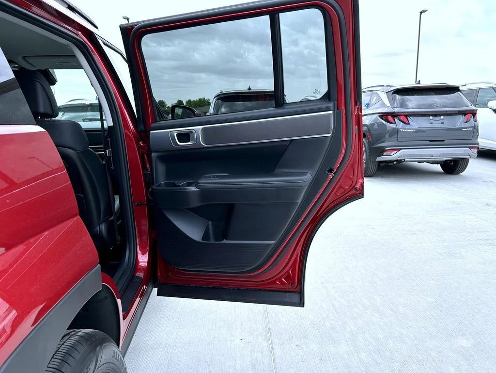 Used 2026 Red Hyundai SEL image 18