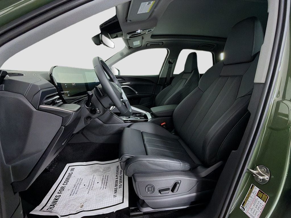 Used 2025 District Green Metallic Audi Premium Plus 2.0 TFSI quattro image 22