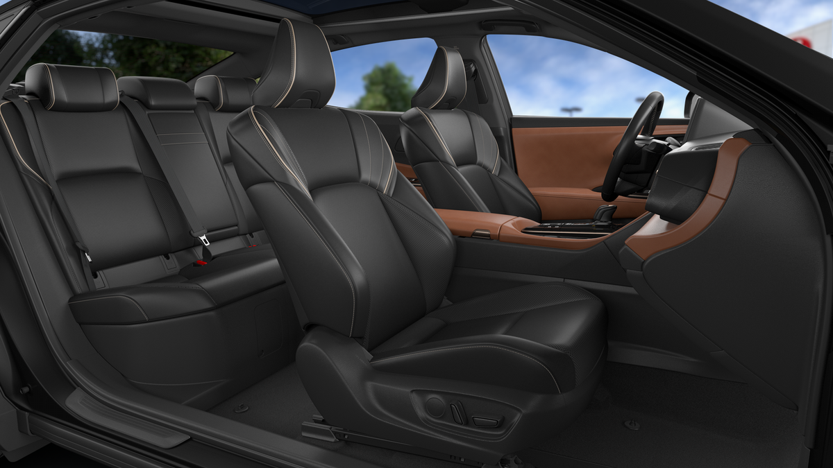 2026 Toyota Crown Limited - Photo 20
