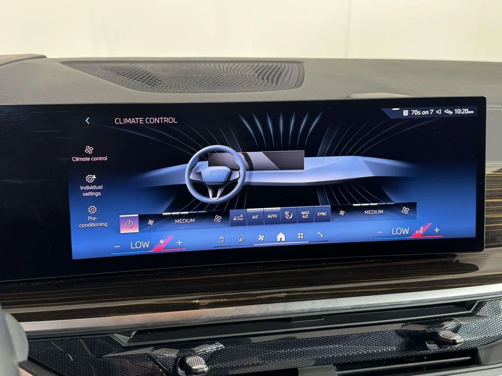 Used 2026 Gray BMW xDrive40i image 26