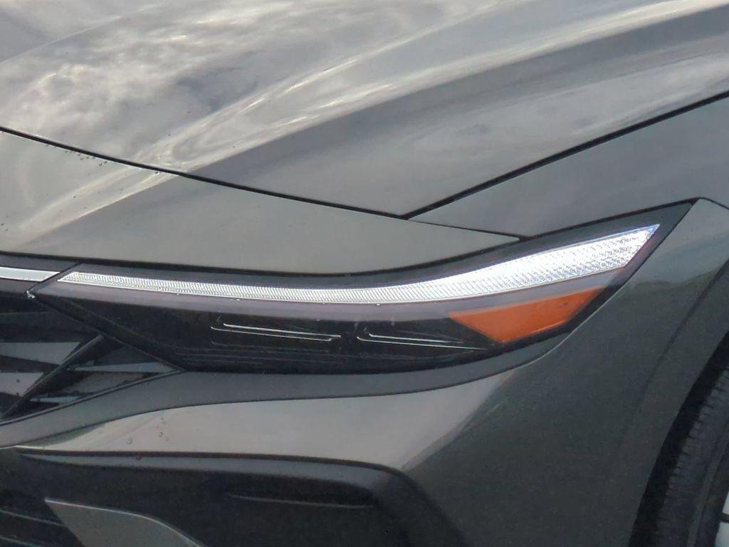 New 2026 Gray Hyundai SEL Sport image 10
