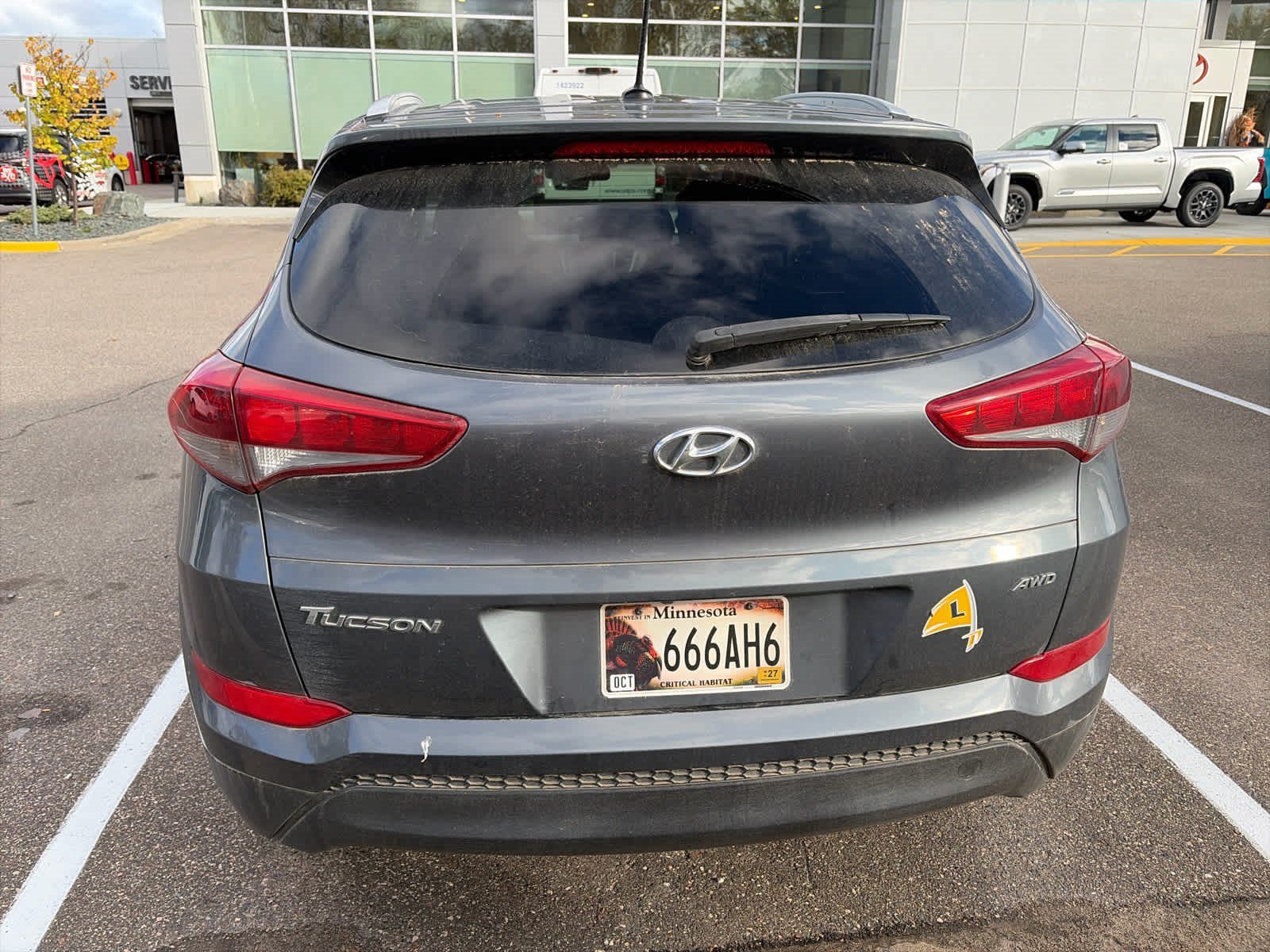Used 2017 Coliseum Gray Hyundai SE image 5