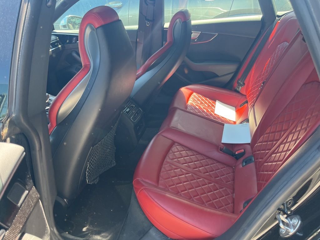 Used 2021 Mythos Black Metallic Audi Premium Plus image 4