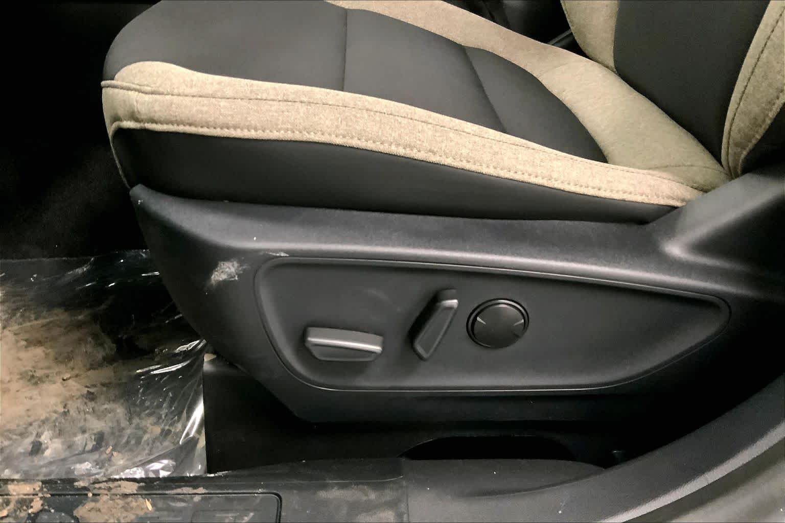New 2026 Space White Metallic Ford Big Bend® image 19