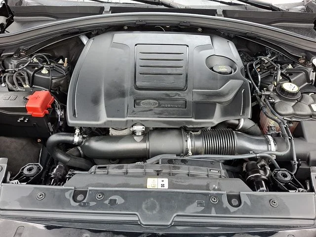 Used 2018  Land Rover SE R-Dynamic image 27