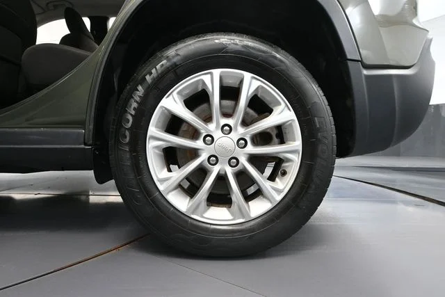 2019 Jeep Cherokee Latitude - Photo 13