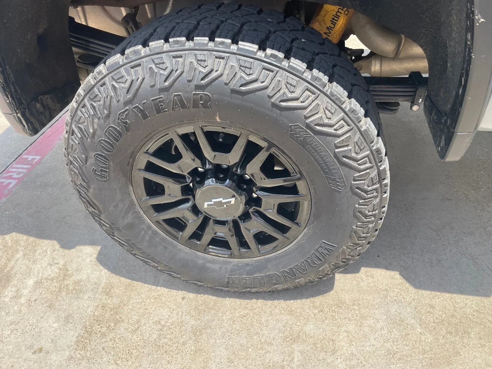 Used 2024 Gray Chevrolet ZR2 image 10
