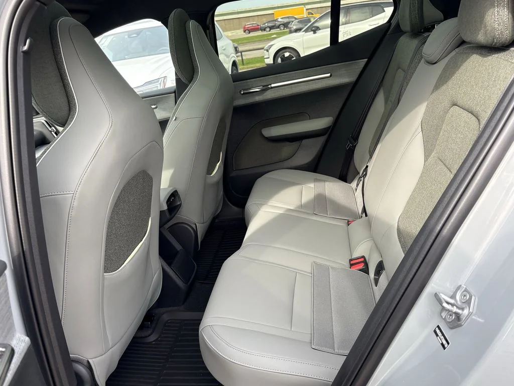 New 2026 Vapour Grey Volvo Ultra image 10
