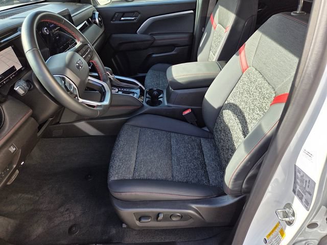 2026 Chevrolet Colorado Z71 - Photo 8