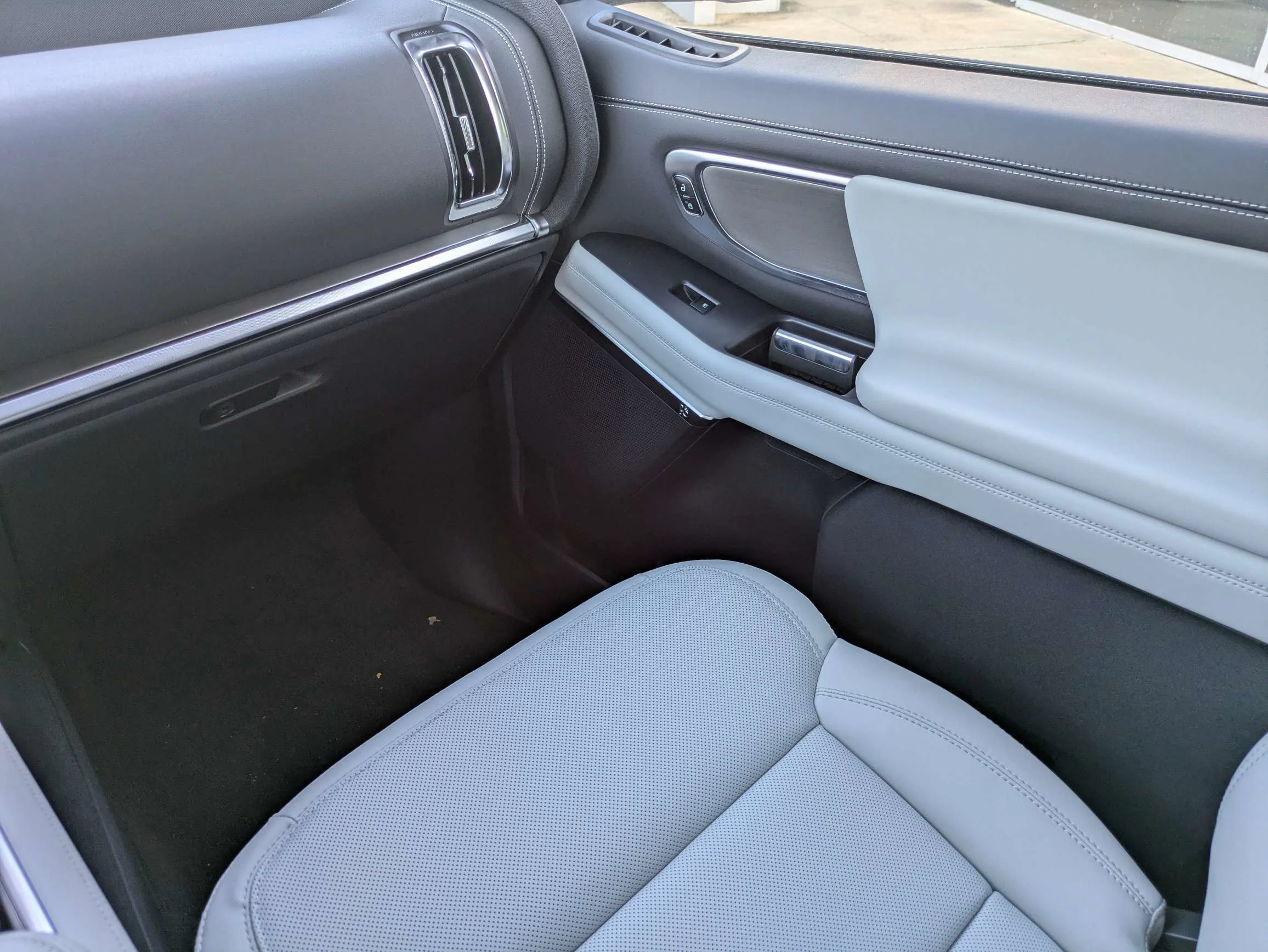 New 2027 Blue Ember Metallic Ford Platinum image 14