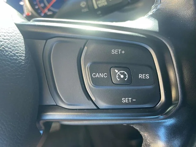 Used 2021 Red Jeep Sport image 22
