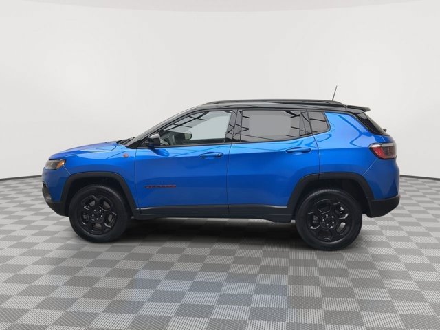 Used 2023 Laser Blue Pearlcoat Jeep Trailhawk image 32