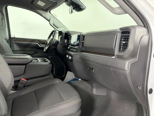 Certified Used 2024 White GMC Elevation image 37