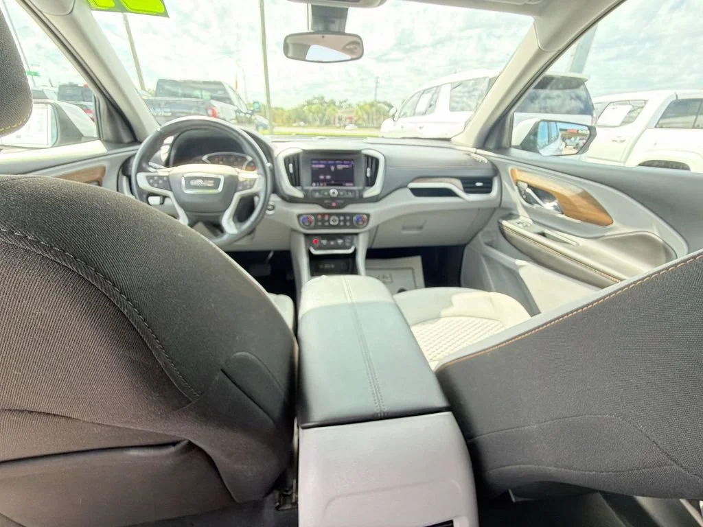 2021 GMC Terrain SLE - Photo 11