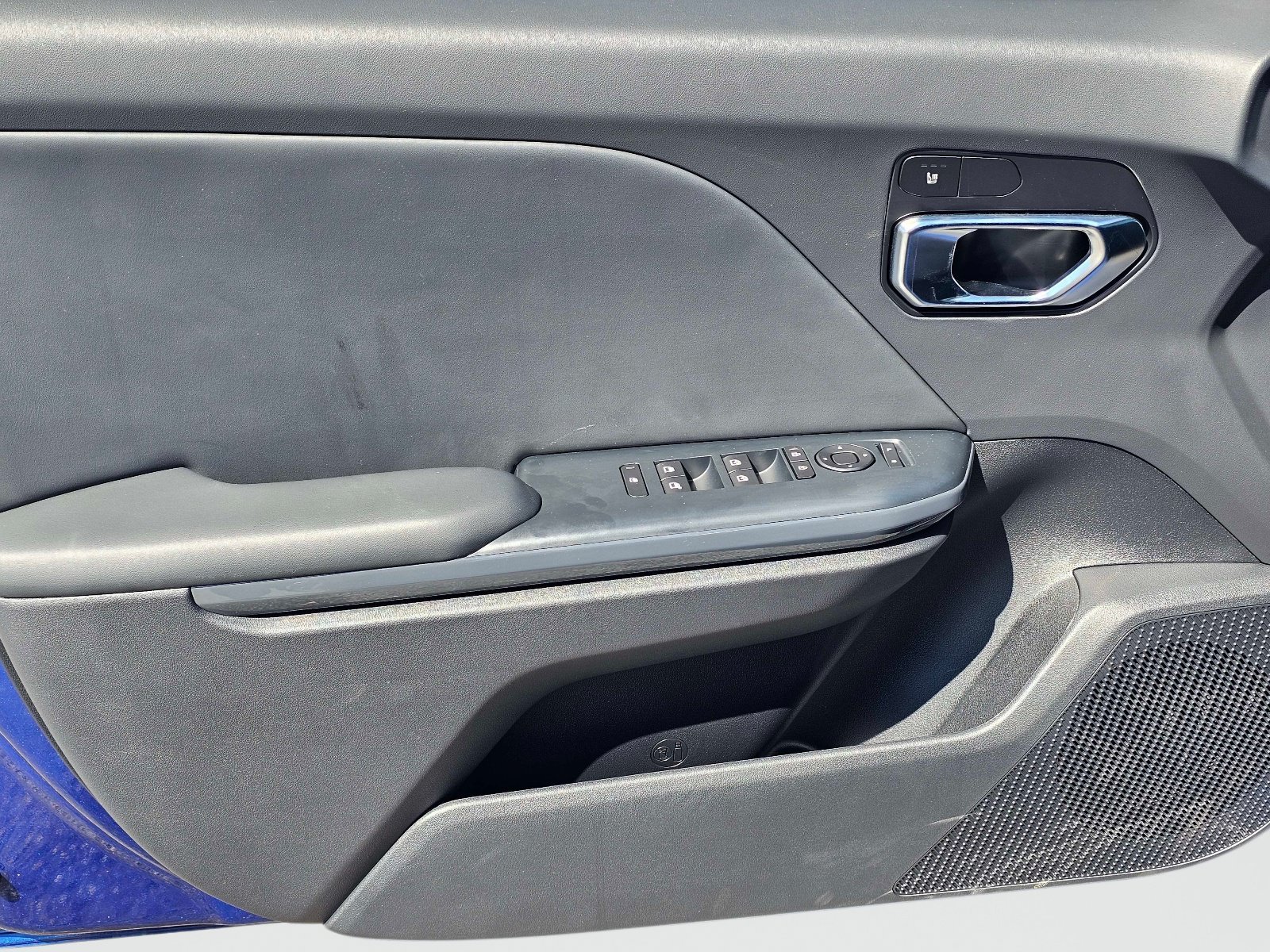 New 2026 Deep Sea Blue Kia EX image 15