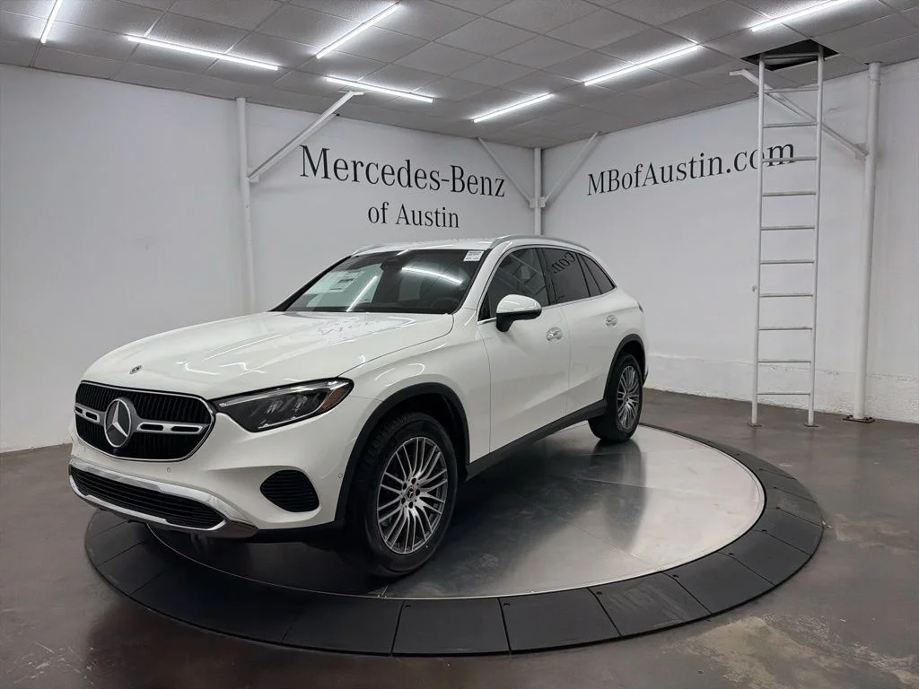 Used 2026 White Mercedes-Benz GLC 300 image 3