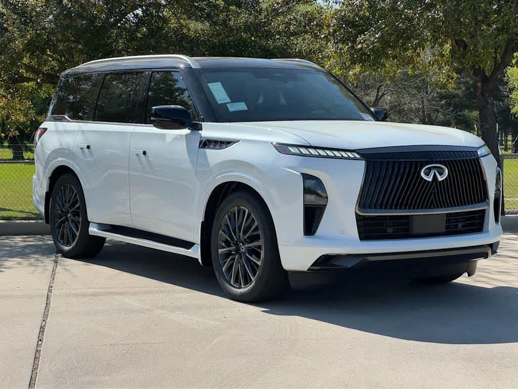 New 2026 2T RADIANT WHIT INFINITI Autograph 4WD image 2