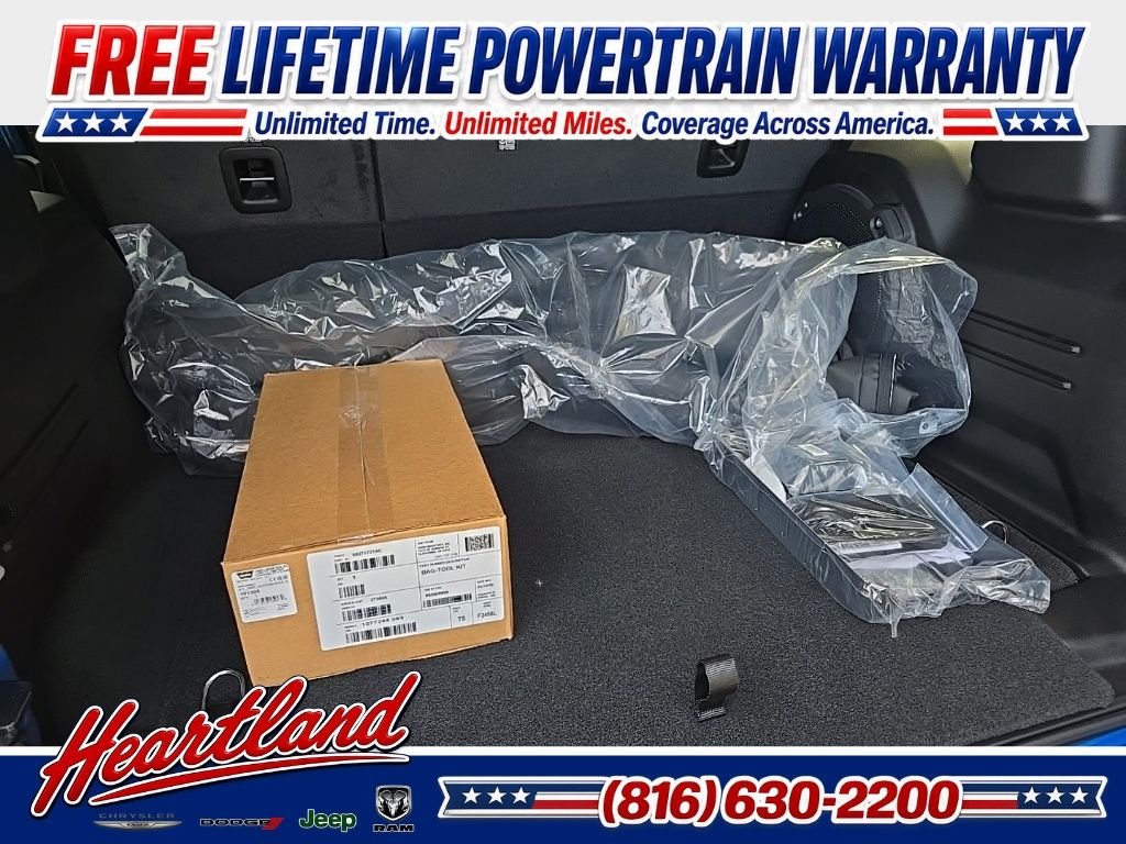 New 2026 Hydro Blue Pearl-Coat Exterior Paint Jeep Rubicon image 117