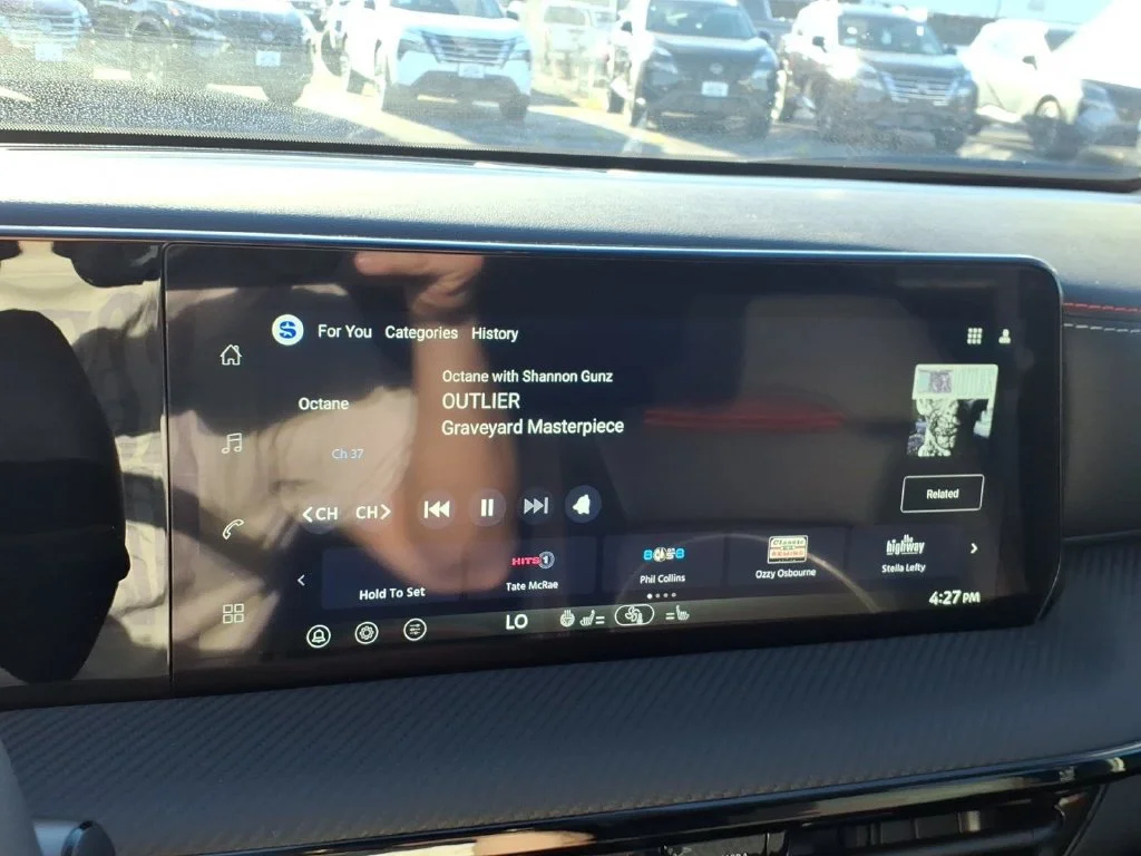 New 2027 Canyon Bronze Metallic Nissan SR image 15