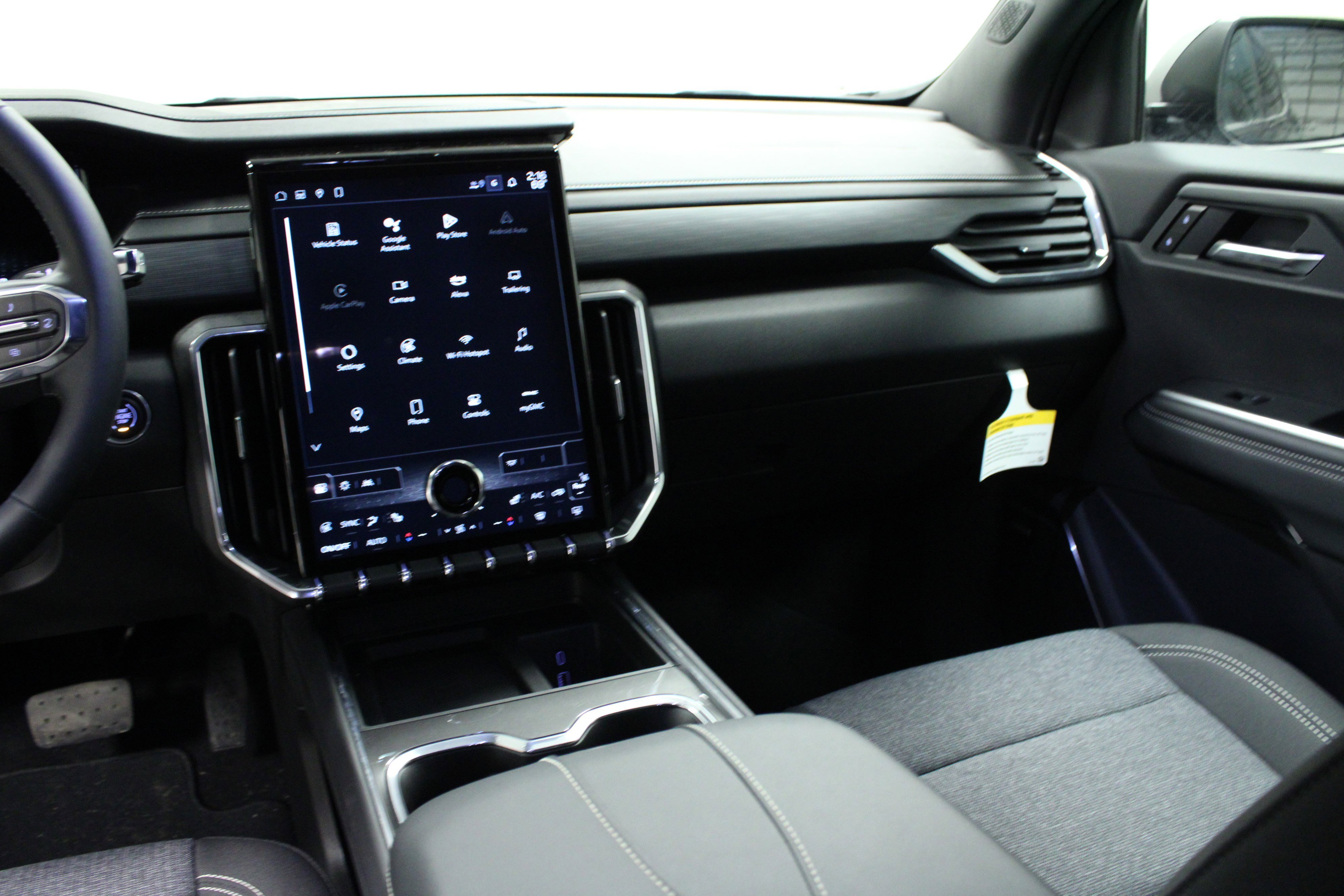 2025 GMC Acadia Elevation - Photo 19