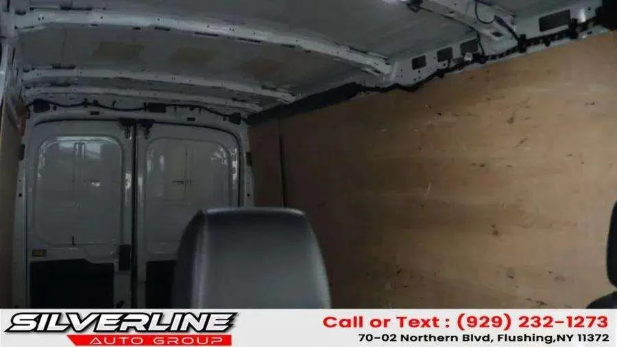 Used 2023 Oxford White Ford 250 image 8