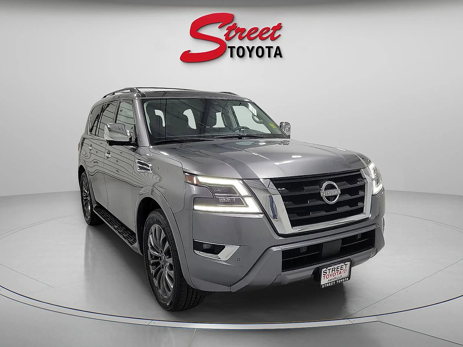 Used 2024 Gun Metallic Nissan Platinum image 5