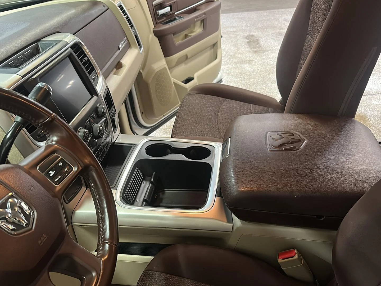 Used 2018 Bright White Clearcoat Ram Big Horn image 27
