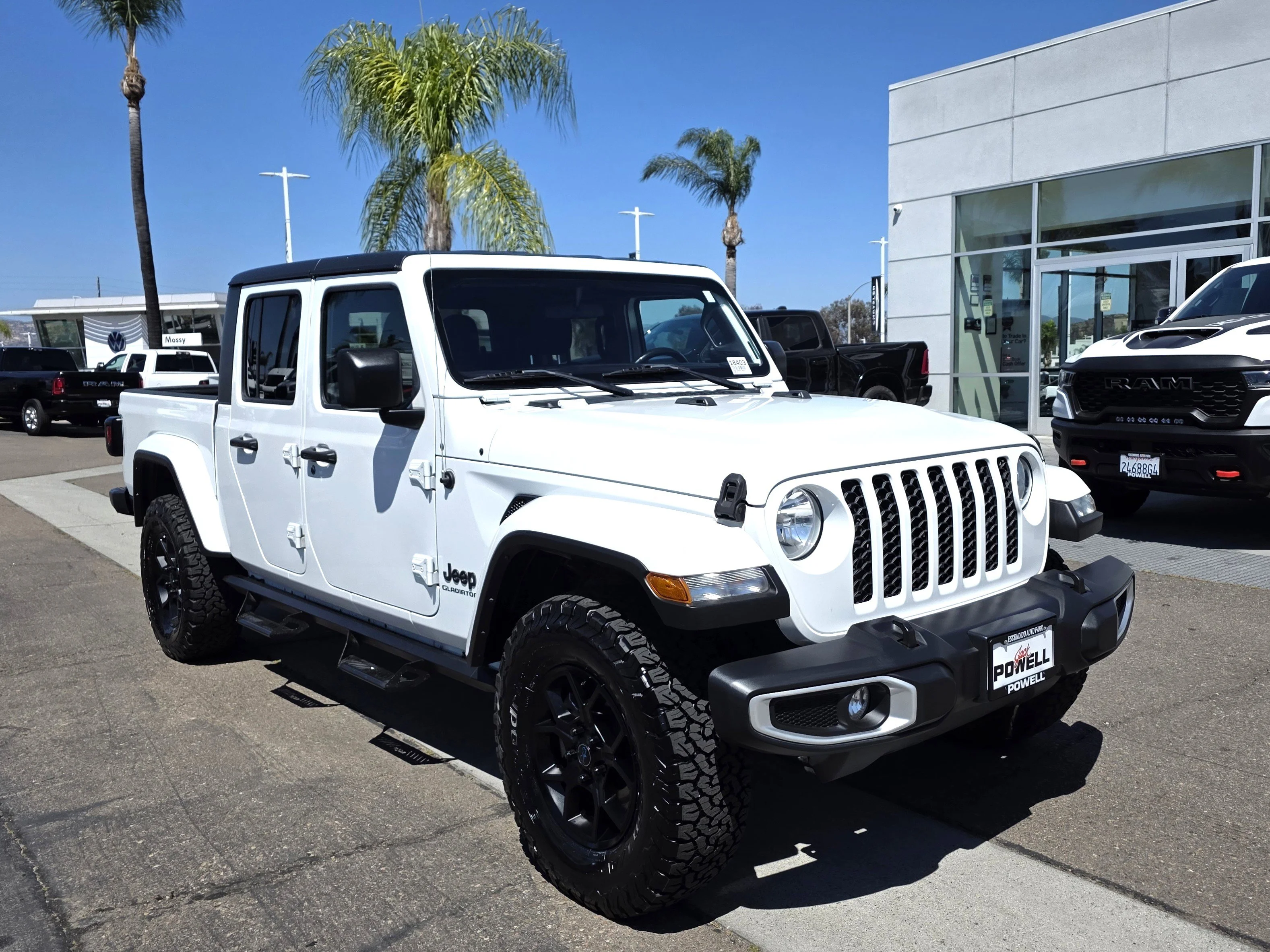 Used 2022 Bright White Clearcoat Jeep Sport image 6