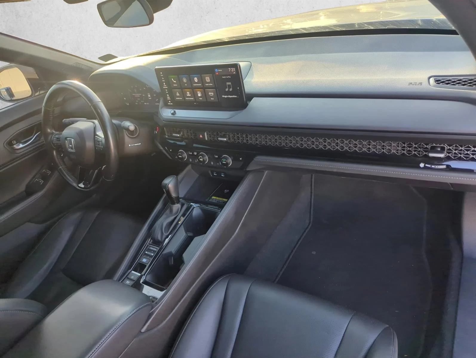 Used 2025 Solar Silver Metallic Honda Sport-L image 27