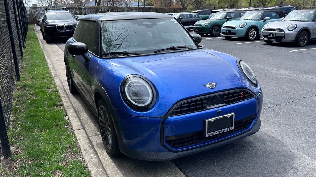 2025 MINI Cooper S Iconic