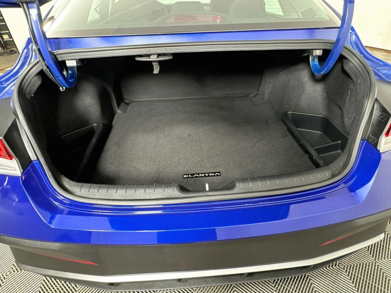 Used 2024 Blue Hyundai SE image 23