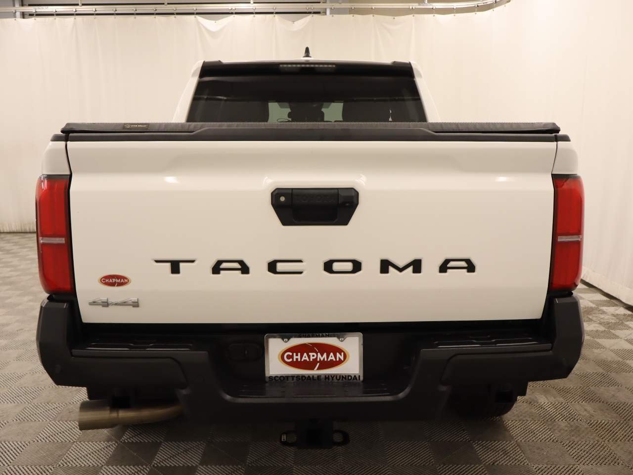 Used 2024 Ice Cap Toyota SR Crew Cab image 5