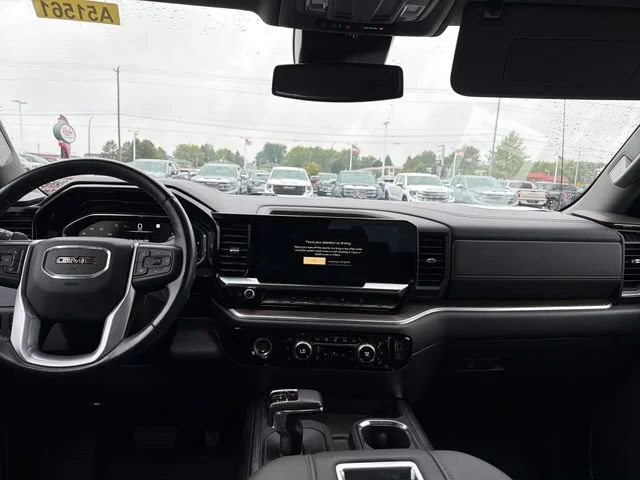Used 2022 QUICKSILVER METALLIC GMC SLT image 12