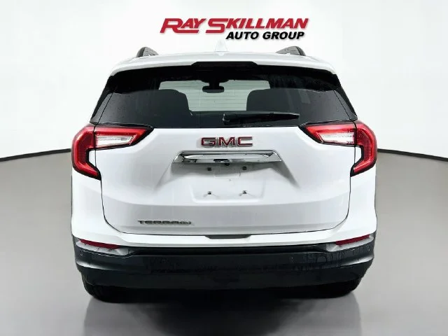 Used 2023 White GMC SLE image 6