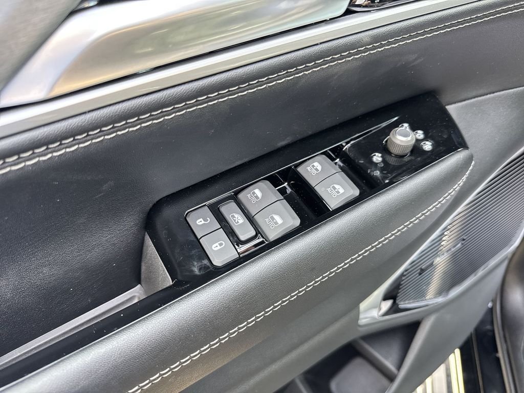 New 2026 Black Jeep Limited Reserve image 13