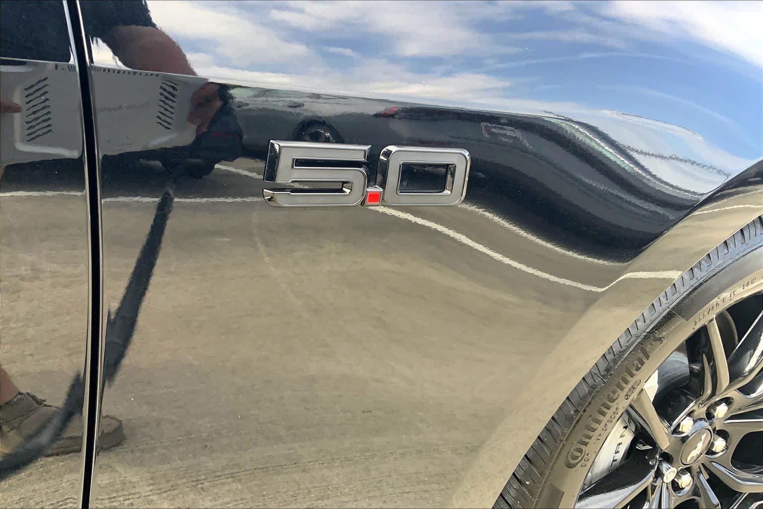 Used 2025 Shadow Black Ford GT Premium image 8