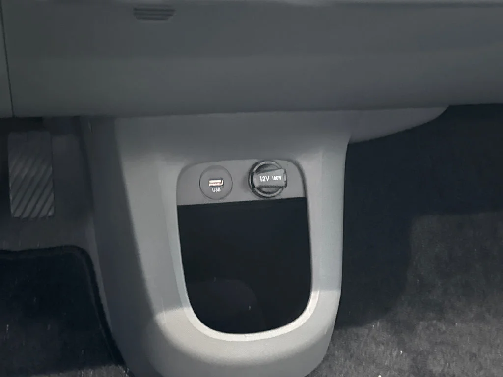 Used 2024 White Hyundai SEL image 13