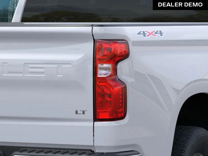 Used 2025  Chevrolet LT image 11
