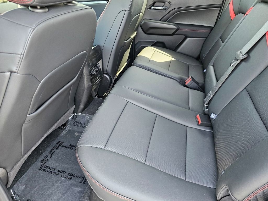 2026 Chevrolet Colorado Z71 - Photo 17