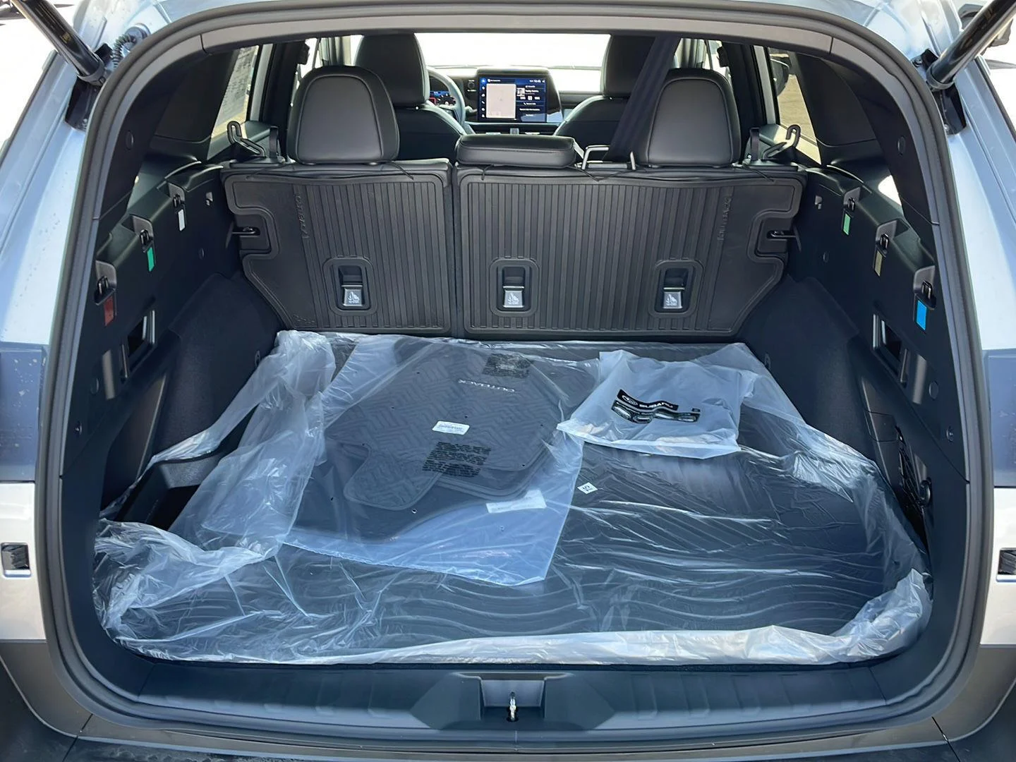 New 2026 Ice Silver Metallic SUBARU PREMIUM AWD image 30