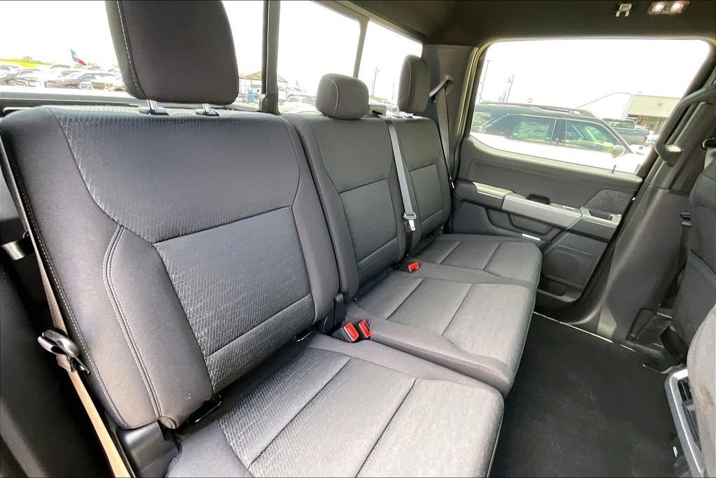 New 2026 Agate Black Metallic Ford XLT image 23