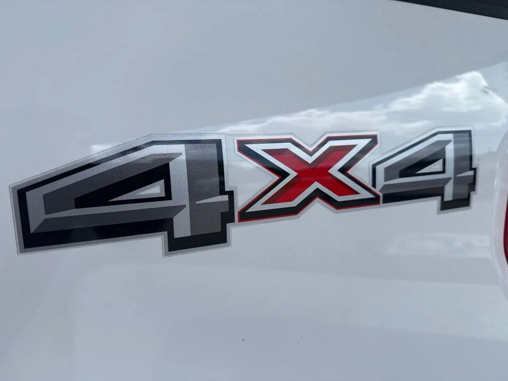 Used 2021 Oxford White Ford XLT image 12