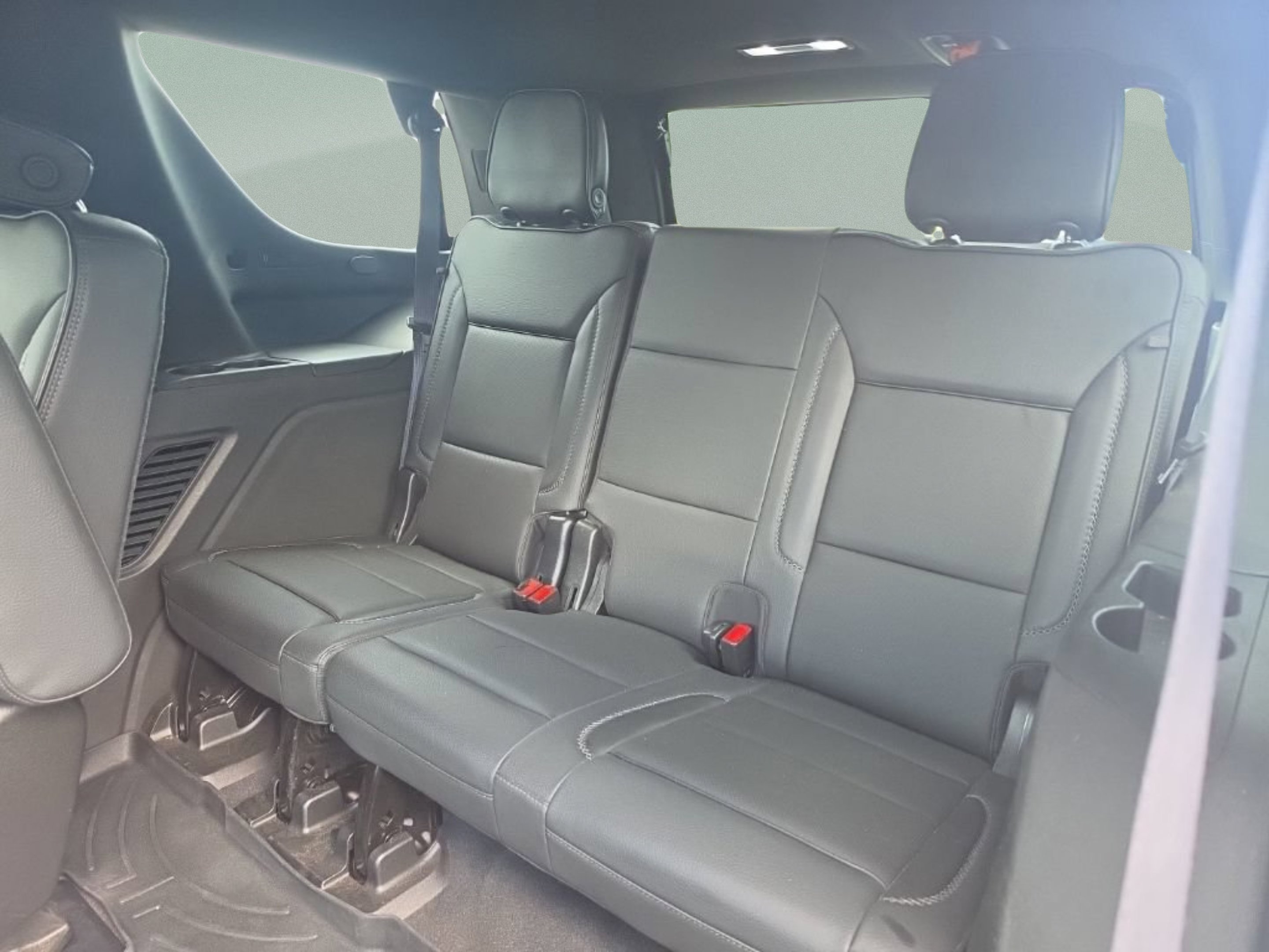 Used 2021 SATIN STEEL METALLIC GMC Denali image 23