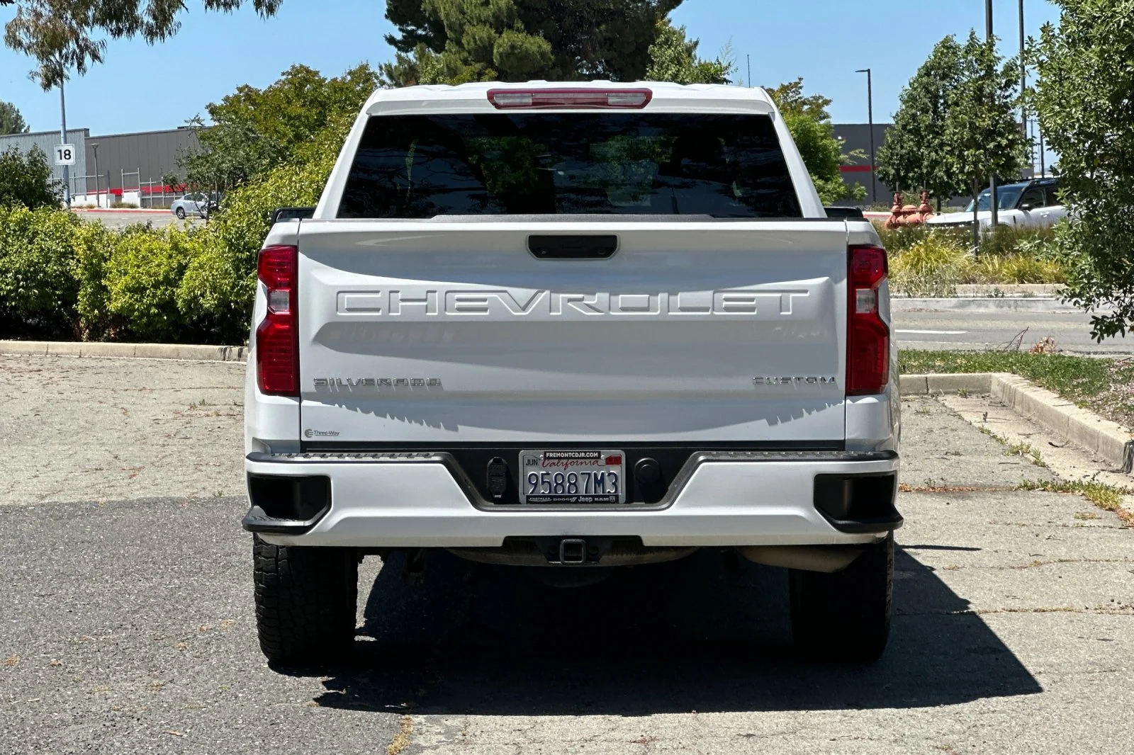 Used 2022 White Chevrolet Custom image 4
