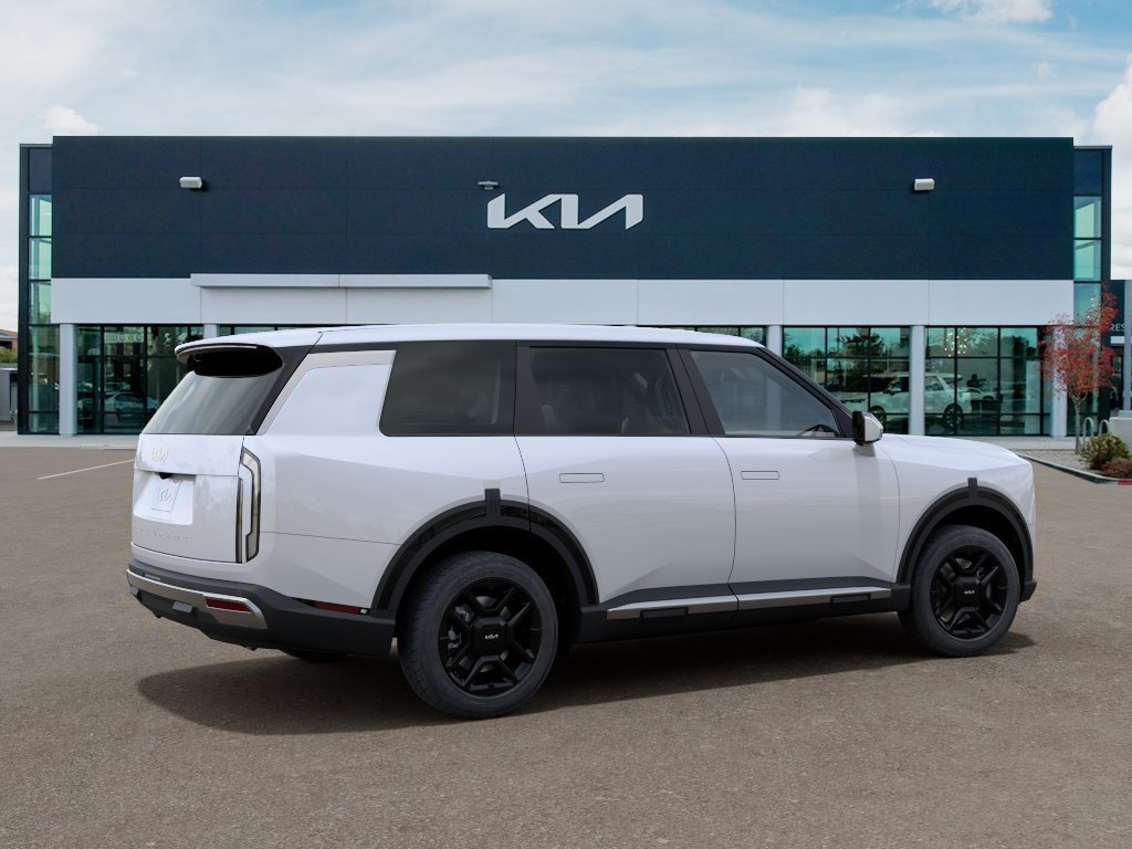 New 2027 White Kia LX image 6
