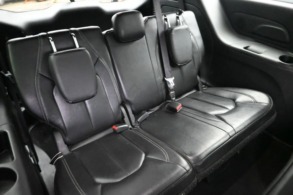 Certified Used 2022 Gray Chrysler Touring L image 11
