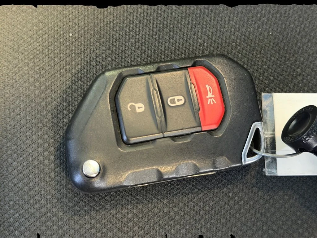 Used 2019 Yellow Jeep Unlimited Sport S image 32