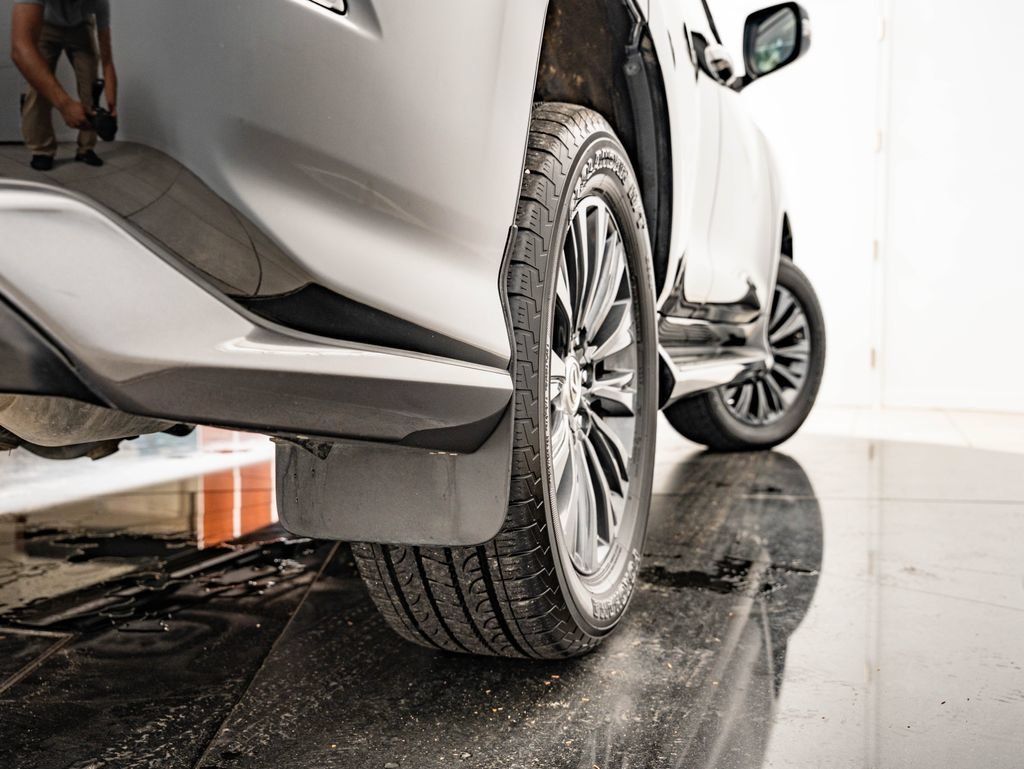 Used 2021 Onyx Black Lexus 460 Premium image 53