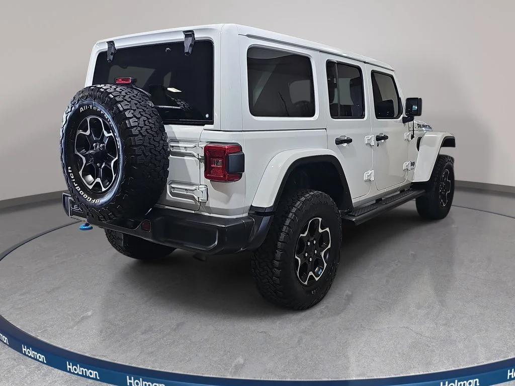 Used 2021 White Jeep Unlimited Rubicon 4xe image 6